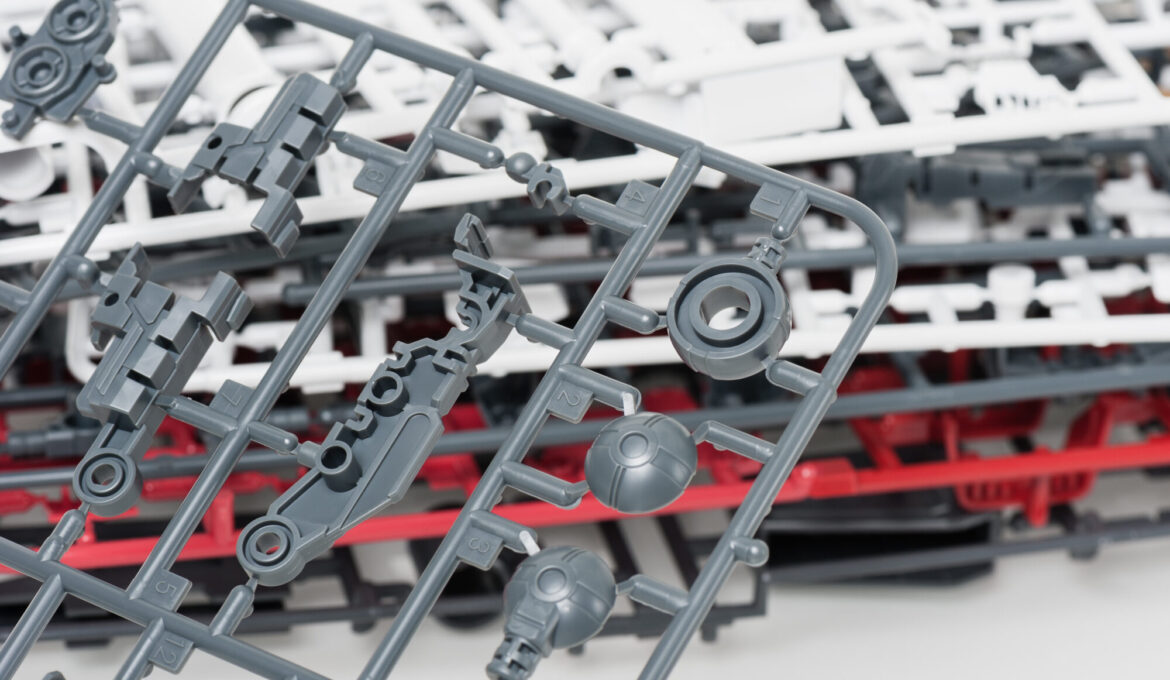 plastikowe zabawki i elementy wykonane na wtryskarce - asortyment z firmy folmet